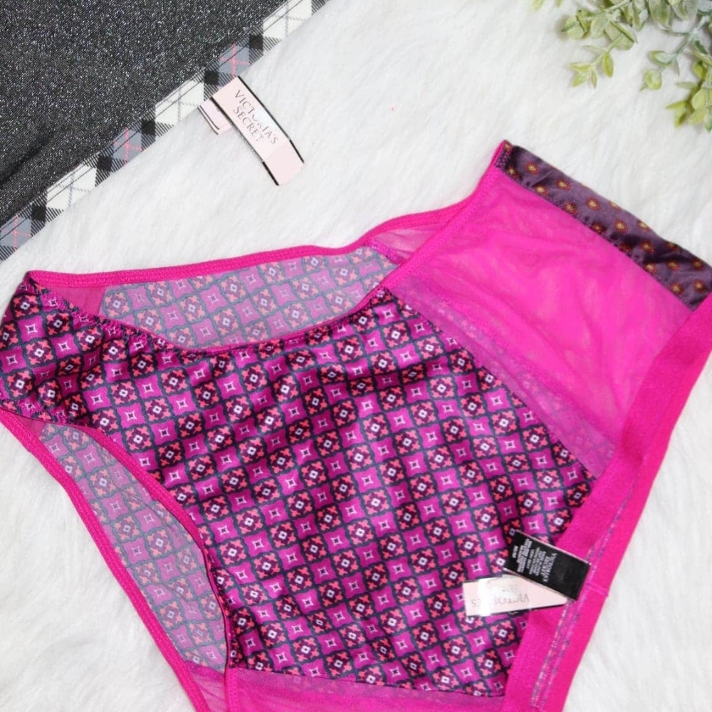 Victoria Secret Bundle - Picture 4 of 7